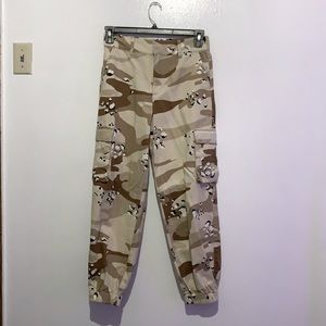 Never worn. From forever 21. Size medium.
